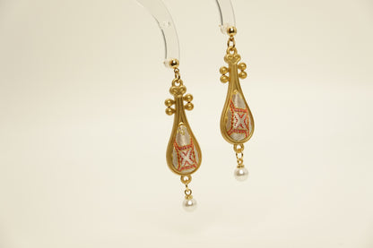 Long Pipa-Shaped Earrings